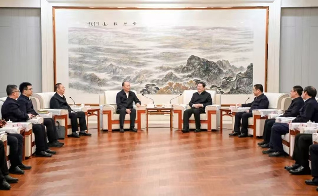 莫鼎革拜會遼寧省委書記郝鵬、省長王新偉